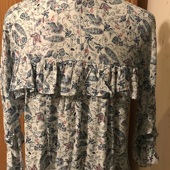 Lauren Conrad NWT floral ruffle sleeve top - Picture 4 of 8